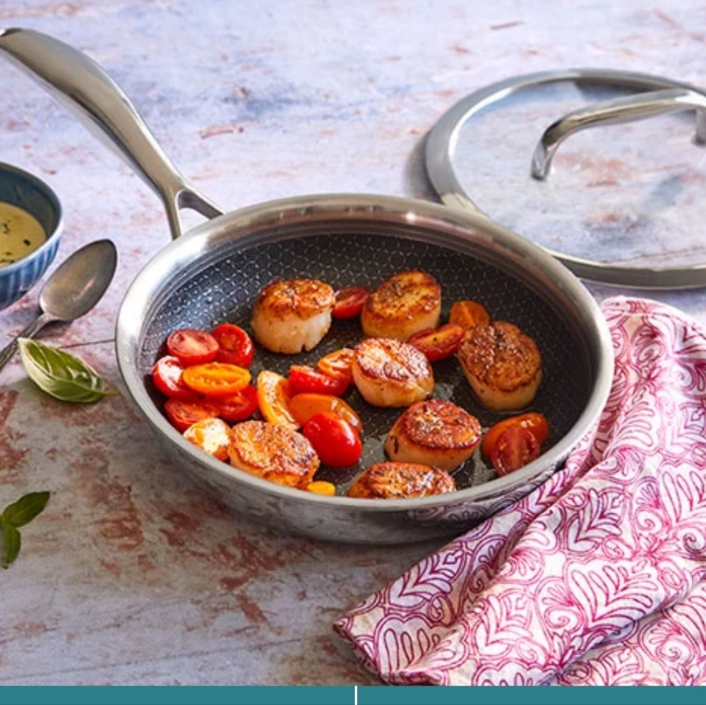 The Pampered Chef 8.5 in SKILLET frying Pan Hex Clad stainless glass lid 100664